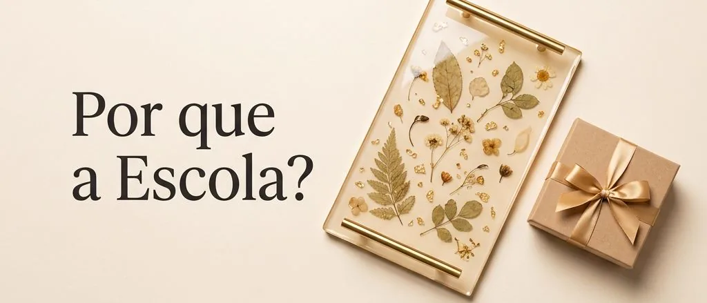 Bandeja de resina com folhas e presente